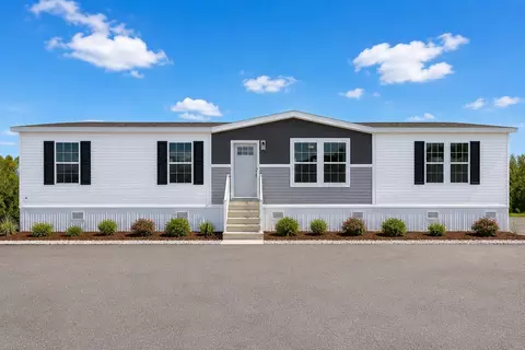2 Broken Arrow Rd, Eutawville, SC 29048