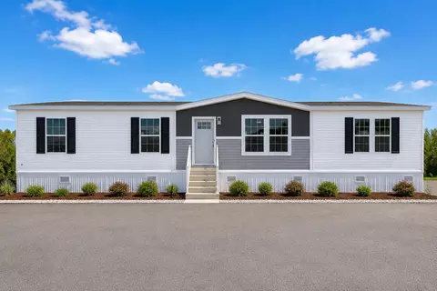 4 Broken Arrow Rd, Eutawville, SC 29048