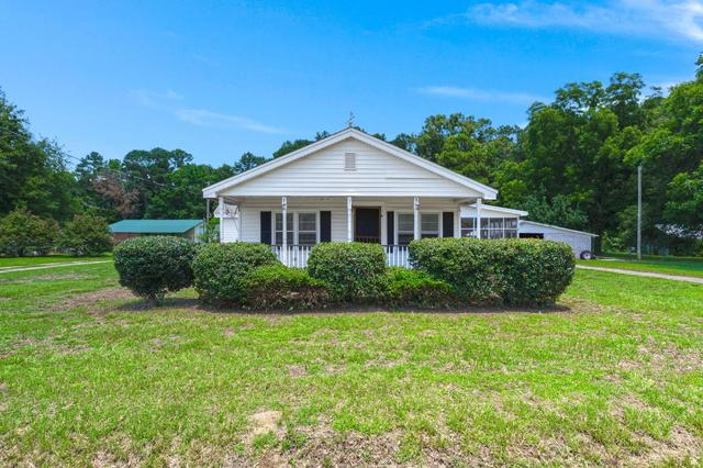 352 Deep Woods Rd, Saint George, SC 29477