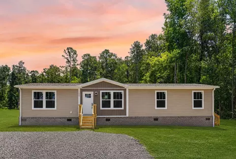 1658 Calamus Pond Rd, Summerville, SC 29483