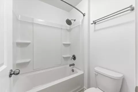 Bath - 632 Silver Moss Dr, Moncks Corner, SC 29461 photo 3 of 5