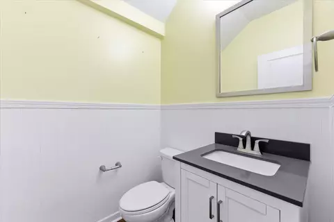 Bath - 632 Silver Moss Dr, Moncks Corner, SC 29461 photo 2 of 5