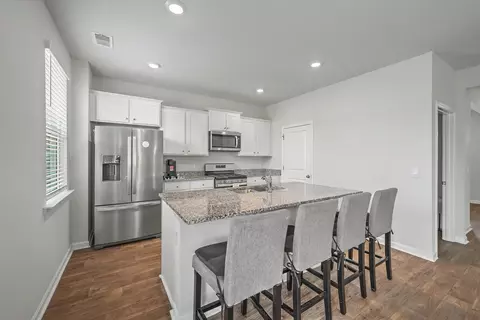 Kitchen - 413 Cedarview Rd, Summerville, SC 29486 photo 2 of 4