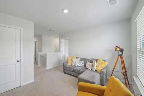 Entry Way - 413 Cedarview Rd, Summerville, SC 29486 photo 4 of 5