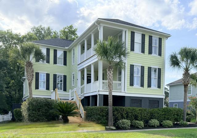 1129 Lands End Dr, Hanahan, SC 29410