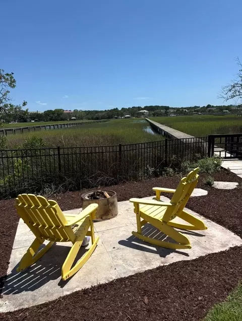 2809 Parkers Landing Rd, Mount Pleasant, SC 29466