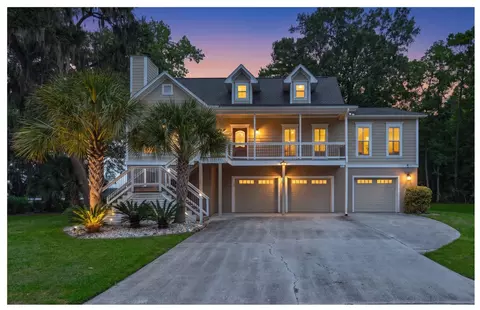 5911 Ryans Bluff Rd, North Charleston, SC 29418