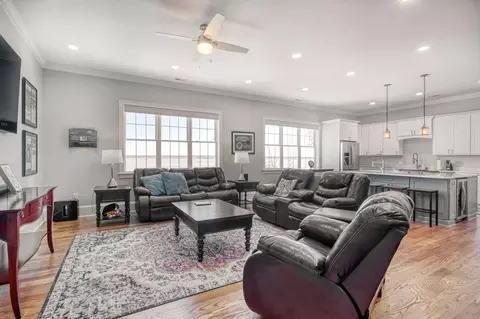 Living - 2425 S Bay St, Georgetown, SC 29440 photo 4 of 4