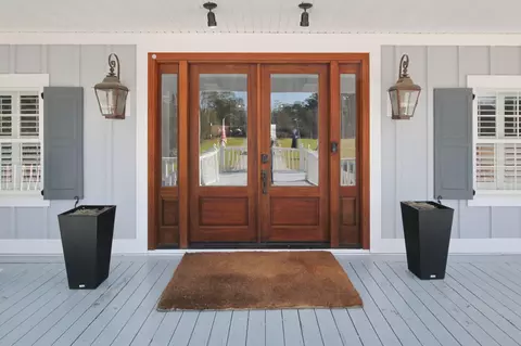 Exterior - 2425 S Bay St, Georgetown, SC 29440 photo 4 of 11