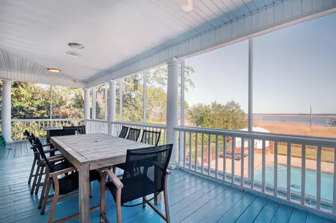 Exterior - 2425 S Bay St, Georgetown, SC 29440 photo 5 of 11