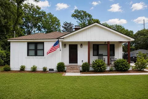 890 W Madison Ave, Charleston, SC 29412