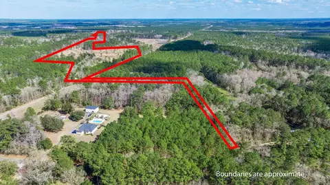 456 Breezewood Ln, Cottageville, SC 29435