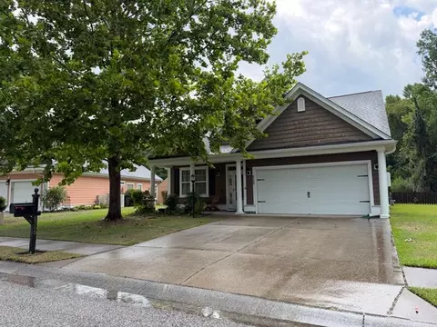 8560 Sentry Cir, North Charleston, SC 29420