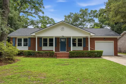 4709 Yardley Dr, North Charleston, SC 29405
