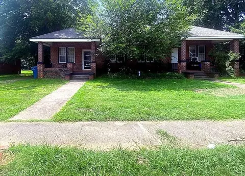 747 Holloway Ave, Greenwood, SC 29646