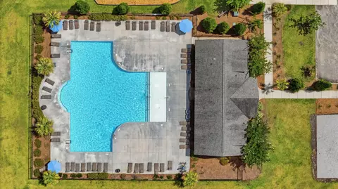 100 Royal Star Rd, Summerville, SC 29486
