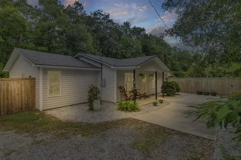 127 United Ln, Ridgeville, SC 29472