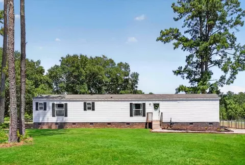 956 Tiger Loop, Saint Stephen, SC 29479 photo 3
