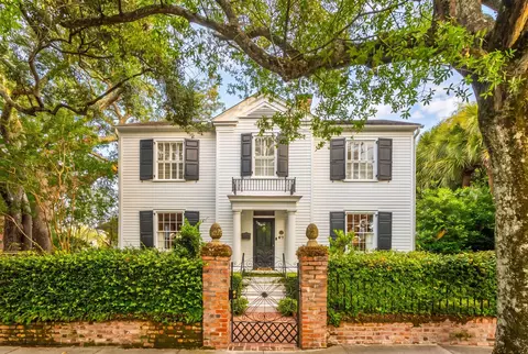 67 S Battery St, Charleston, SC 29401