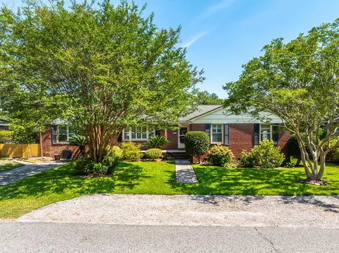 140 Chadwick Dr, Charleston, SC 29407