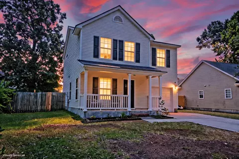 5095 Thornton Dr, Summerville, SC 29485