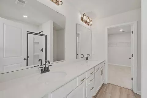 Bath - 705 Mcroy St, Moncks Corner, SC 29461 photo 1 of 4