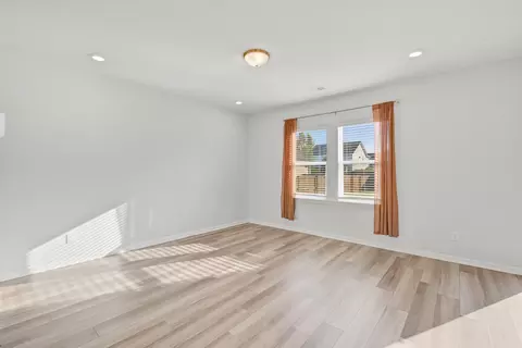 Living - 705 Mcroy St, Moncks Corner, SC 29461 photo 1 of 4