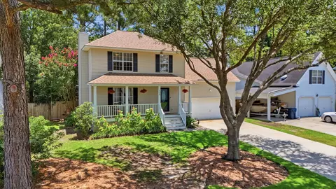 124 Apache Dr, Summerville, SC 29483