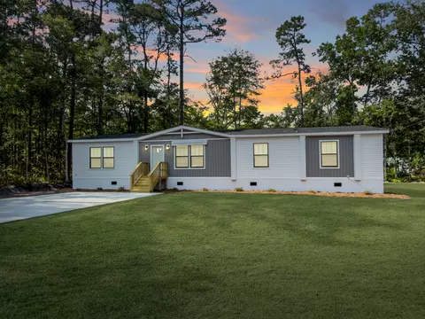 6156 Smith Rd, Ravenel, SC 29470