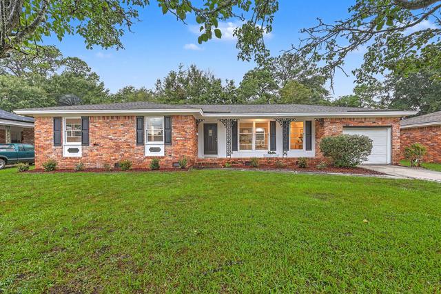 1234 Woodside Dr, Hanahan, SC 29410