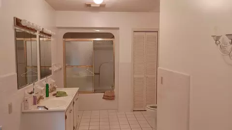 Bath - 934 Bobwhite Trl, Hampton, SC 29924 photo 1 of 4