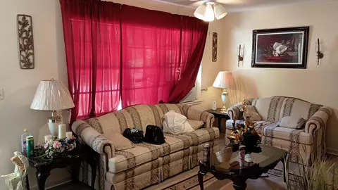 Living - 934 Bobwhite Trl, Hampton, SC 29924 photo 2 of 2