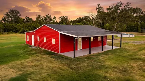 135 Ponley Ln, Cottageville, SC 29435