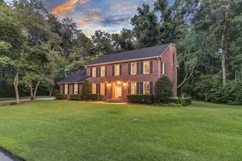 312 E Shepard Ln, Summerville, SC 29483