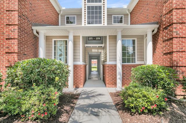 1377 Hopton Cir, Mount Pleasant, SC 29466