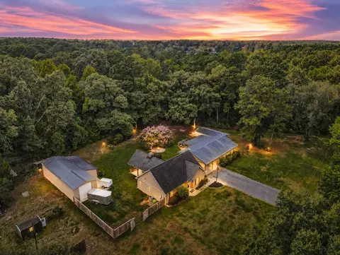 135 Gilleys Ct, Summerville, SC 29483