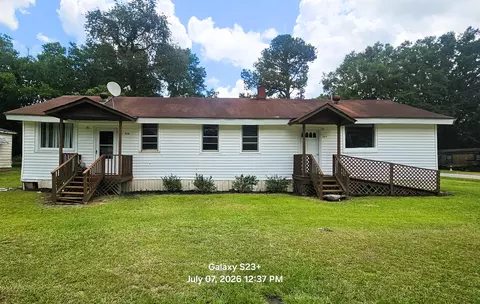 613 Henry St, Eastover, SC 29044