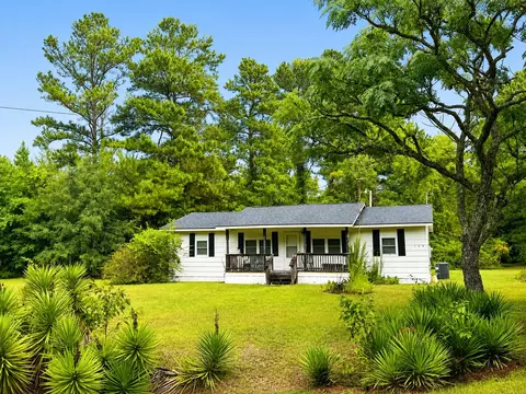 124 Emily Rd, Salters, SC 29590