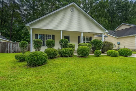 252 Trickle Dr, Summerville, SC 29483