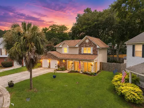 113 Lancelot Hall, North Charleston, SC 29418