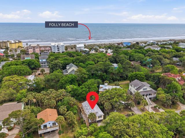 215 W Hudson Ave, Folly Beach, SC 29439
