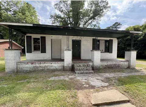 76 Wheat St, Denmark, SC 29042 photo 1