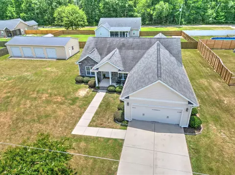 121 Edistodane Ln, Ridgeville, SC 29472