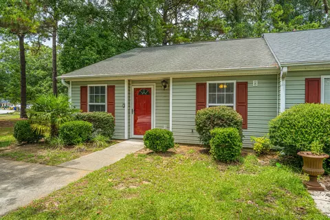 1523 Blaze Ln, Charleston, SC 29412