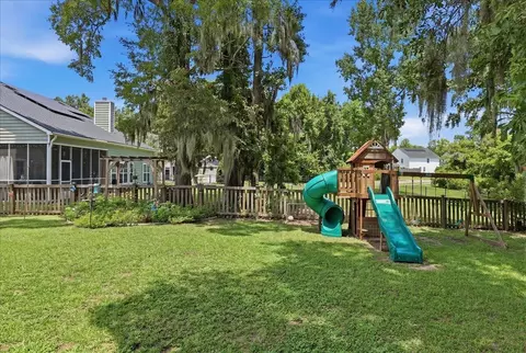 Exterior - 302 Lakewind Dr, Moncks Corner, SC 29461 photo 11 of 16