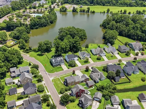 View/Area - 302 Lakewind Dr, Moncks Corner, SC 29461 photo 5 of 8