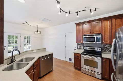 Kitchen - 302 Lakewind Dr, Moncks Corner, SC 29461 photo 1 of 3