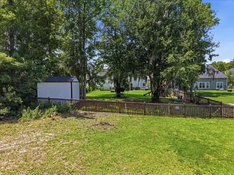 Exterior - 302 Lakewind Dr, Moncks Corner, SC 29461 photo 16 of 16