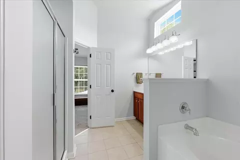 Entry Way - 302 Lakewind Dr, Moncks Corner, SC 29461 photo 4 of 6