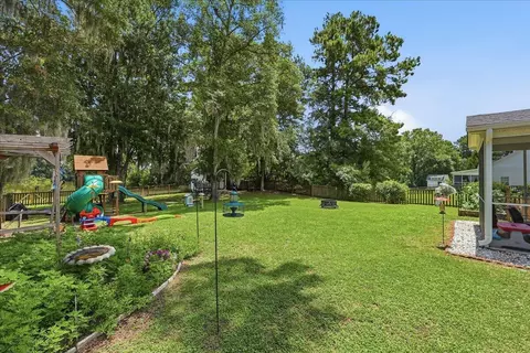 Exterior - 302 Lakewind Dr, Moncks Corner, SC 29461 photo 10 of 16